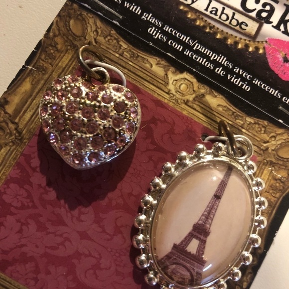 NWT Art-I-Cake Charms Eiffel Tower and Heart - Picture 5 of 5